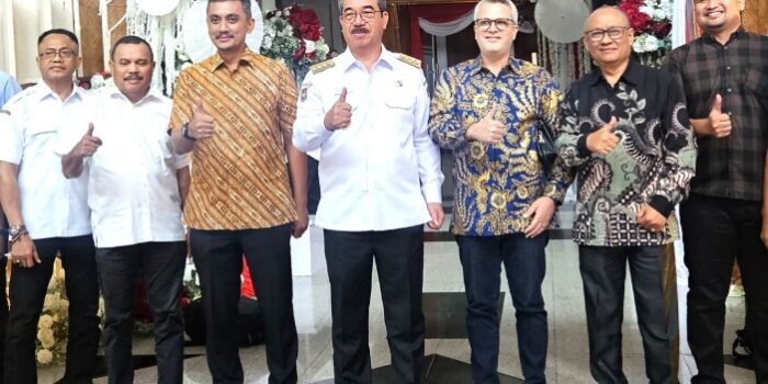 Investor Masuk Maluku, Gubernur HL Targetkan Harga Ayam & Telur Lebih Murah