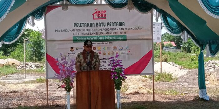 Bupati Buru Selatan letakan batu pertama pembangunan Gerai KDMP di Desa Wamsisi, Kec. Waesama (4/4/26)